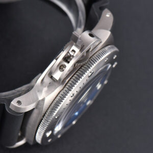 PAM692 Luminor Submersible 1950 BMG Tech VSF 47mm Blue Dial Rubber Strap P9010 - Image 12