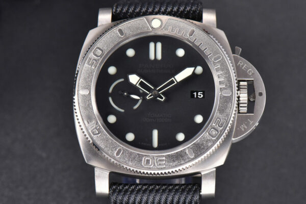 PAM984 Mike Horn Submersible Titanium VSF 47mm Black Dial Nylon Strap P9010