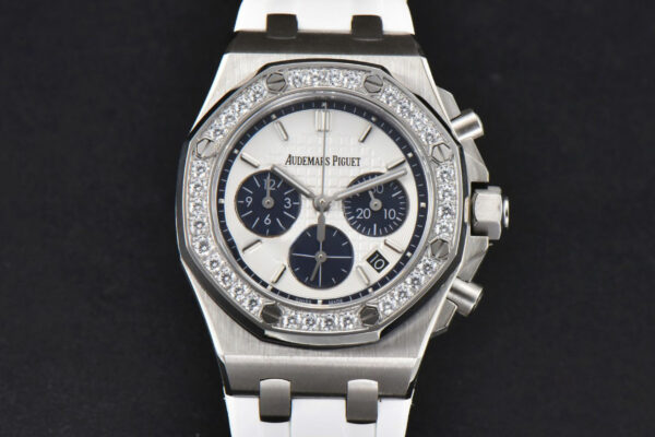 Offshore Ladies 37mm 26231ST RXWF Diamond White Dial Blue Subdial White Rubber Strap Quartz
