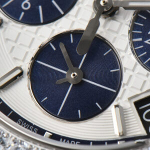 Offshore Ladies 37mm 26231ST RXWF Diamond White Dial Blue Subdial White Rubber Strap Quartz - Image 12