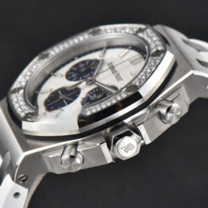 Offshore Ladies 37mm 26231ST RXWF Diamond White Dial Blue Subdial White Rubber Strap Quartz - Image 15