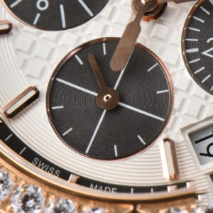 Offshore Ladies 37mm 26231ST RG RXWF Diamond White Dial Black Subdial Gray Rubber Strap Quartz - Image 11
