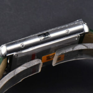 Tank Must Large 33.7×25.5mm K11F Diamond Bezel Green Dial Green Leather Strap Quartz - Image 17