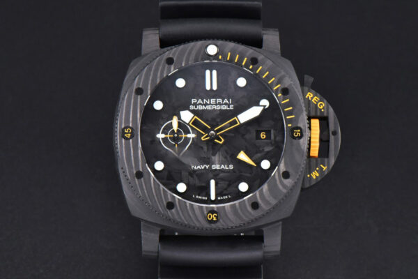 PAM 1324 Submersible GMT Carbotech VSF 44MM Black Dial Rubber Strap P900