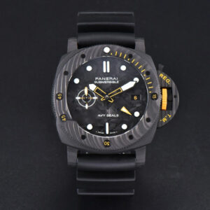 PAM 1324 Submersible GMT Carbotech VSF 44MM Black Dial Rubber Strap P900 - Image 13