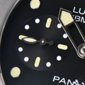 PAM1024 Luminor Submersible 44mm VSF Black Dial Rubber Strap - Image 4