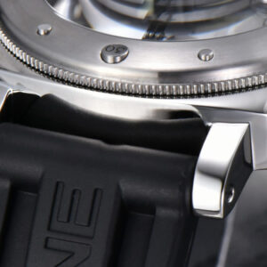 PAM1024 Luminor Submersible 44mm VSF Black Dial Rubber Strap - Image 8