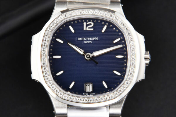 Nautilus 7118 Ladies 3KF 35MM Diamond Blue Dial SS Bracelet 324CS