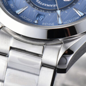 Aqua Terra 150m GMT Worldtimer 43mm VSF Ice Blue Dial SS Bracelet A8938 - Image 4