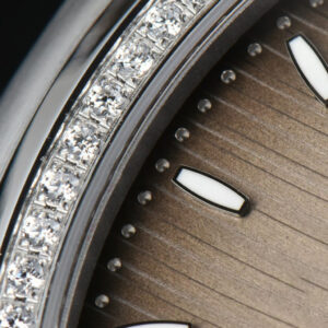 Nautilus 7118 Ladies 3KF 35MM Diamond Grau Dial SS Bracelet 324CS - Image 18