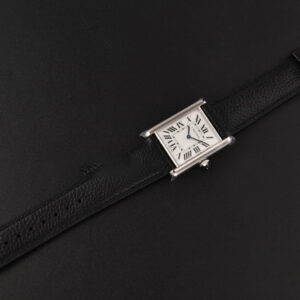 Tank Must Large 33.7×25.5mm K11F White Dial Black Litchi Grained Strap Quartz - Image 2