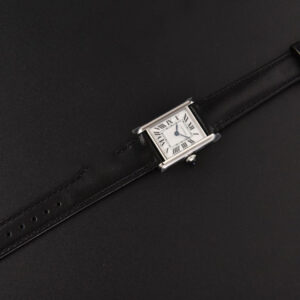 Tank Must Large 33.7×25.5mm K11F White Dial Black Smooth Strap Quartz - Image 3