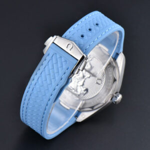Aqua Terra 150m GMT Worldtimer 43mm VSF Ice Blue Dial Light Blue Rubber Strap A8938 - Image 11