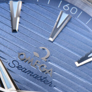 Aqua Terra 150m 41mm VSF Summer Blue Dial Rubber Strap A8900 - Image 25