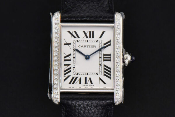 Tank Must Large 33.7×25.5mm Diamond K11F White Dial Black Litchi Grained Strap Quartz