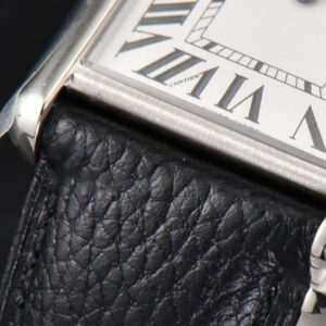 Tank Must Large 33.7×25.5mm K11F White Dial Black Litchi Grained Strap Quartz - Image 21