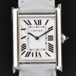 Tank Must Large 33.7×25.5mm K11F White Dial Gray Smooth Calf Strap Quartz