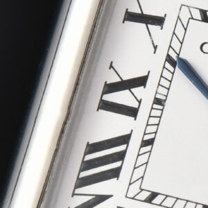 Tank Must Large 33.7×25.5mm K11F White Dial Gray Smooth Calf Strap Quartz - Image 14