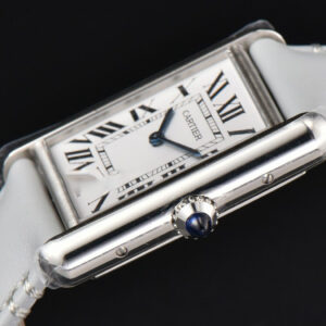 Tank Must Large 33.7×25.5mm K11F White Dial Gray Smooth Calf Strap Quartz - Image 17
