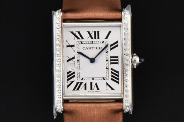 Tank Must Large 33.7×25.5mm Diamond K11F White Dial Brown Smooth Calf Strap Quartz