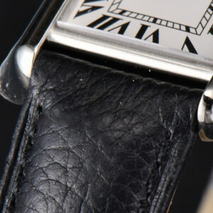 Tank Must Small 29.5×22mm K11F White Dial Litchi Grained Strap Quartz - Image 21