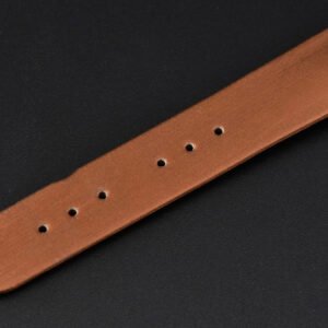 Tank Must Small 29.5×22mm Diamond K11F White Dial Brown Smooth Strap Quartz - Image 21