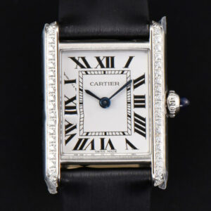 Tank Must Small 29.5×22mm Diamond K11F White Dial Black Smooth Strap Quartz