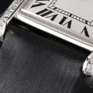 Tank Must Small 29.5×22mm Diamond K11F White Dial Black Smooth Strap Quartz - Image 14