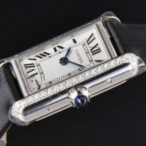 Tank Must Small 29.5×22mm Diamond K11F White Dial Black Smooth Strap Quartz - Image 15