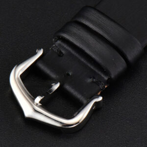 Tank Must Small 29.5×22mm Diamond K11F White Dial Black Smooth Strap Quartz - Image 20