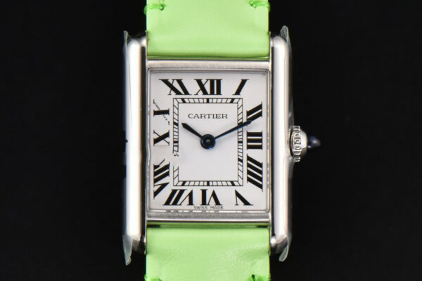 Tank Must Small 29.5×22mm K11F White Dial Green Smooth Calf Strap Quartz