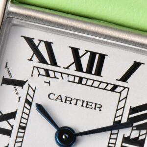 Tank Must Small 29.5×22mm K11F White Dial Green Smooth Calf Strap Quartz - Image 11