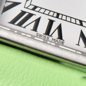 Tank Must Small 29.5×22mm K11F White Dial Green Smooth Calf Strap Quartz - Image 13