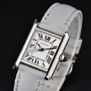 Tank Must Small 29.5×22mm K11F White Dial Gray Smooth Calf Strap Quartz - Image 10