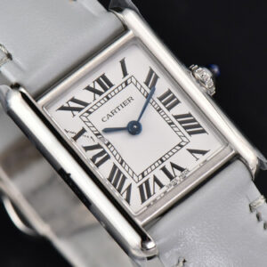 Tank Must Small 29.5×22mm K11F White Dial Gray Smooth Calf Strap Quartz - Image 16