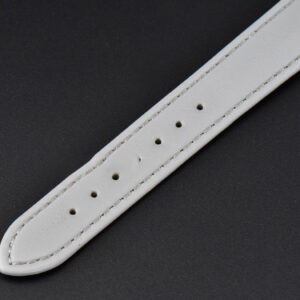Tank Must Small 29.5×22mm K11F White Dial Gray Smooth Calf Strap Quartz - Image 20