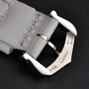 Tank Must Small 29.5×22mm K11F White Dial Gray Smooth Calf Strap Quartz - Image 24