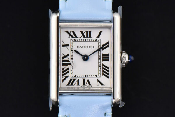 Tank Must Small 29.5×22mm K11F White Dial Blue Smooth Calf Strap Quartz