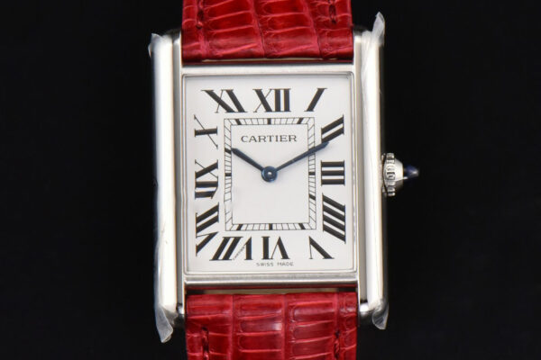 Tank Must Large 33.7×25.5mm K11F White Dial Red Croc Texture Strap Quartz
