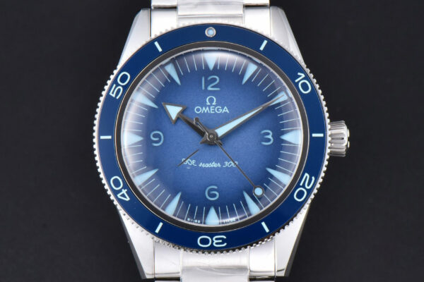 SeaMaster Spectre 007 Summer Blue Limited Dial SS Bracelet A8400