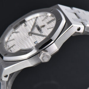 Royal Oak Ladies 67650ST 33mm ZF SS White Dial SS Bracelet Quartz - Image 4