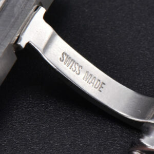 Tank Francaise Medium 32mmx 27mm K11F SS Bracelet Quartz - Image 17