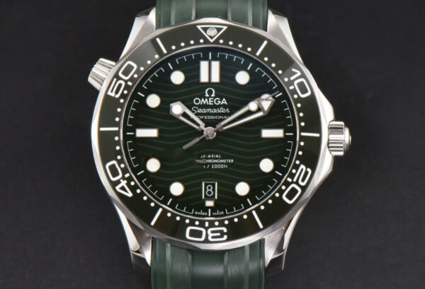 Seamaster Diver 300M 42mm VSF Green Ceramic Green Dial Green Rubber Strap A8800