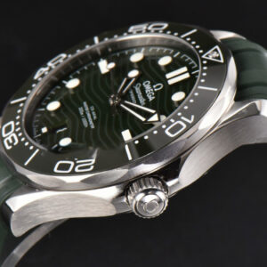 Seamaster Diver 300M 42mm VSF Green Ceramic Green Dial Green Rubber Strap A8800 - Image 7