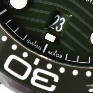 Seamaster Diver 300M 42mm VSF Green Ceramic Green Dial SS Bracelet A8800 - Image 11