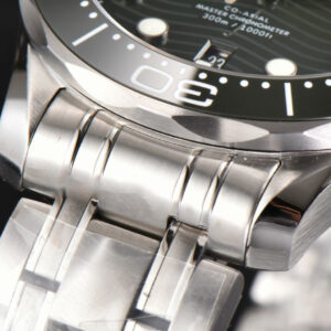 Seamaster Diver 300M 42mm VSF Green Ceramic Green Dial SS Bracelet A8800 - Image 12
