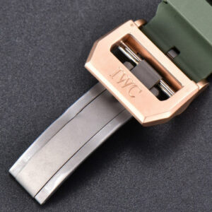 Big Pilot IW329702 Bronze M+F 43.8MM Green Dial Green Rubber Strap SEIKO 8N-24 - Image 2