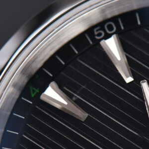 Aqua Terra 150M Master Chronometers VSF 41MM Black Dial Green Hand Nylon Strap A8900 - Image 9