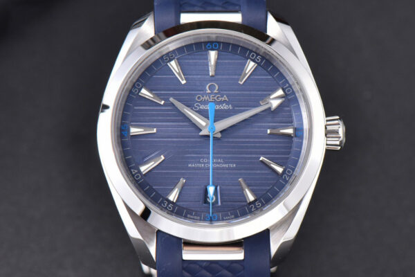 Aqua Terra 150M Master Chronometers VSF 41MM Dark Blue Dial Blue Hand Rubber Strap A8900