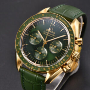Speedmaster Moonwatch 42.5mm V6SF YG/Green Dial Green Rubber Strap Manual Chrono - Image 24